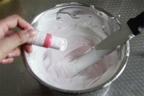 玫瑰情人节蛋糕