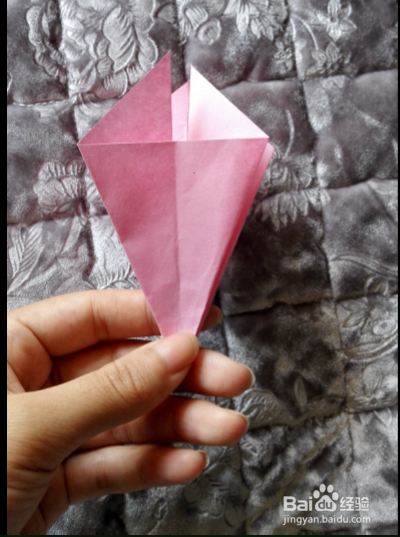 如何折出好看的百合花