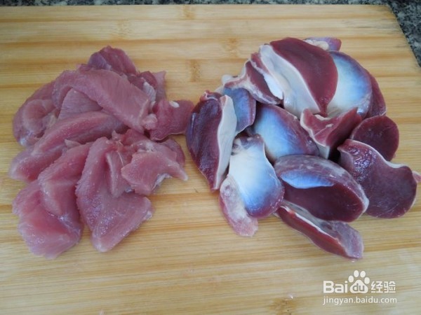 苹果银耳炖鸭肾汤