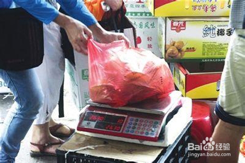 在水果店买水果被骗怎么办