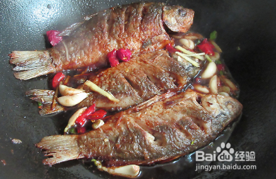 瘦身家常菜鲫鱼炖豆腐怎么做？