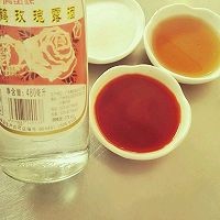 鹅肝酱煎黄瓜虾仁饼的做法