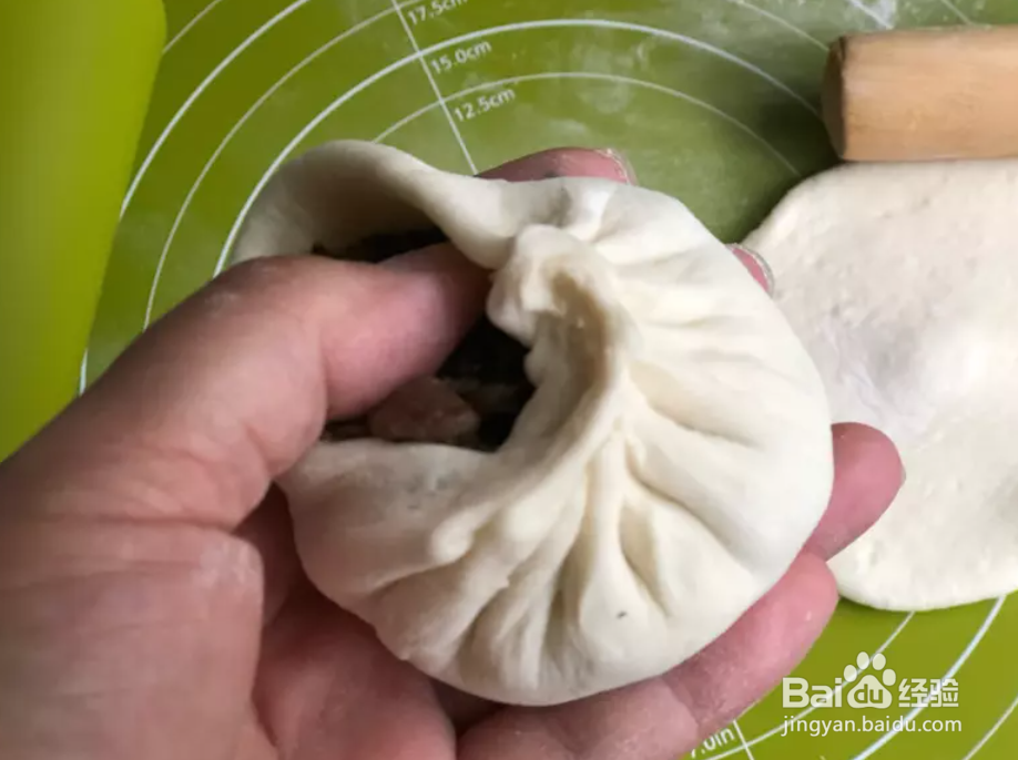 福菜猪肉水煎包