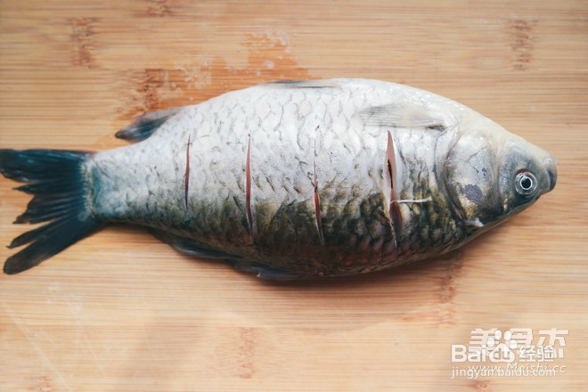 苏泊尔萝卜丝鲫鱼汤