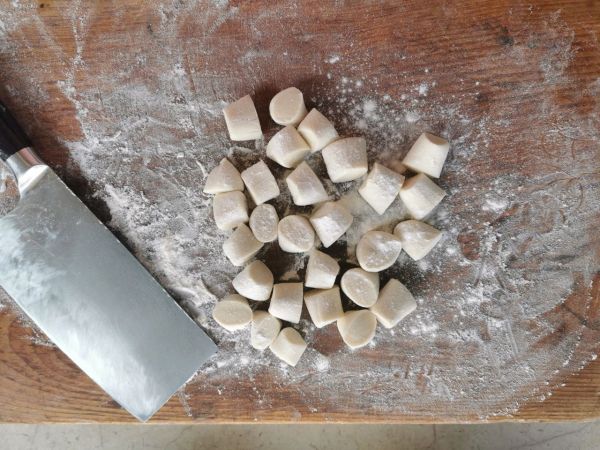 黄瓜鸡蛋鲜虾水饺