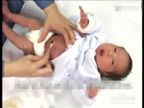 新生儿出生后怎样护理和预防接种