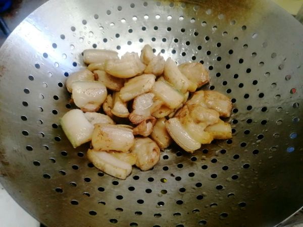 猴头菇香焖五花肉