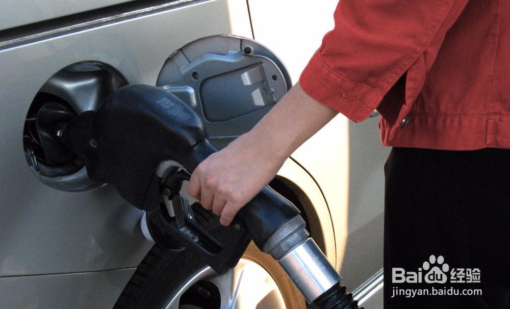 怎样判断发动机烧机油,如何预防车辆烧机油