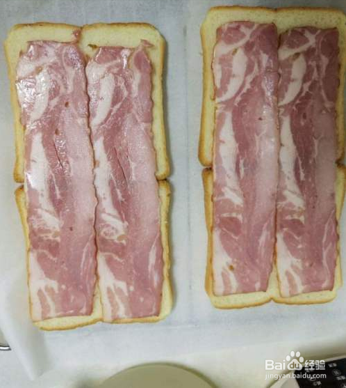 牛油果培根溏心蛋三明治的做法