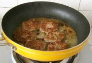 清真南煎丸子怎么做