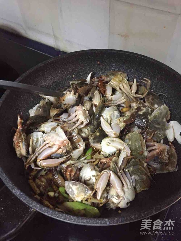 辣炒螃蟹的做法