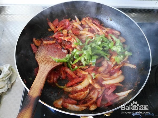 烤肠香菇炒意面