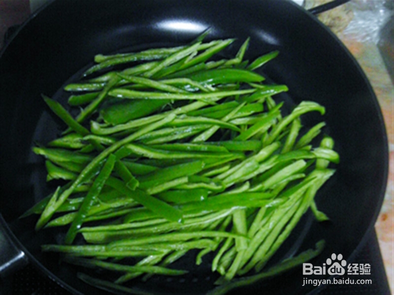 【养颜美容】辣椒炒肉的做法