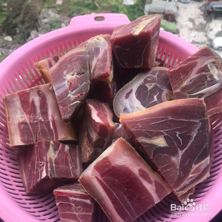 孩子爱吃的火腿猪脚萝卜