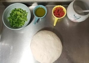 怎么做葱香剁椒花卷