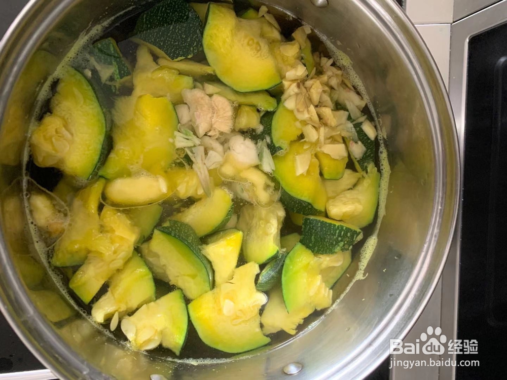 极味家常菜：煮瓜汤