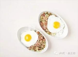 日式目鱼干烧饼盖浇饭