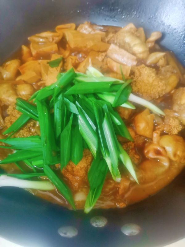 红烧鱼籽鱼泡炖豆腐