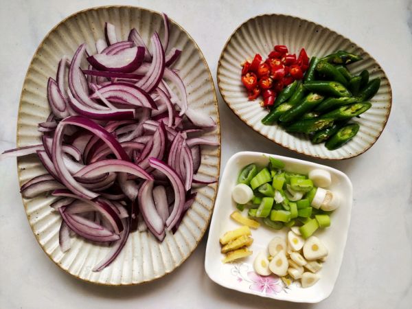 香辣干锅鱿鱼须