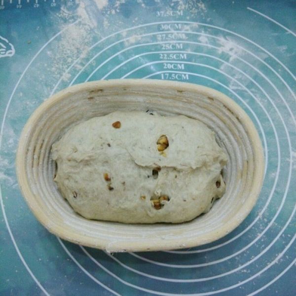 天然酵种全麦核桃包