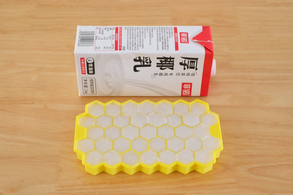 芒果椰乳气泡水