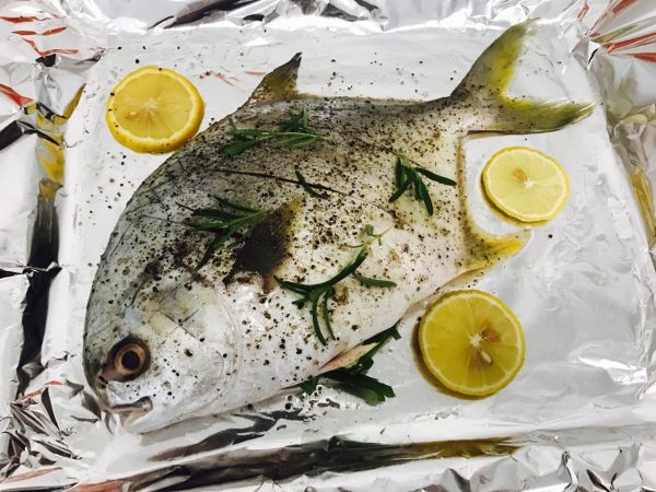 柠檬盐烤金鲳鱼
