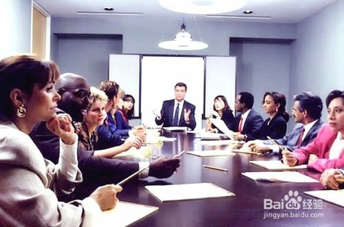 大学生刚入社会与人沟通需要注意什么