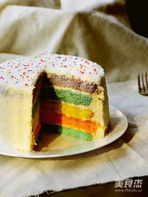 椰香彩虹蛋糕