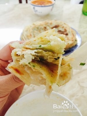 河南特色-饺子皮葱油饼怎么做