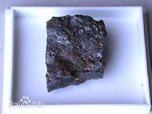 岩浆岩的矿物组成