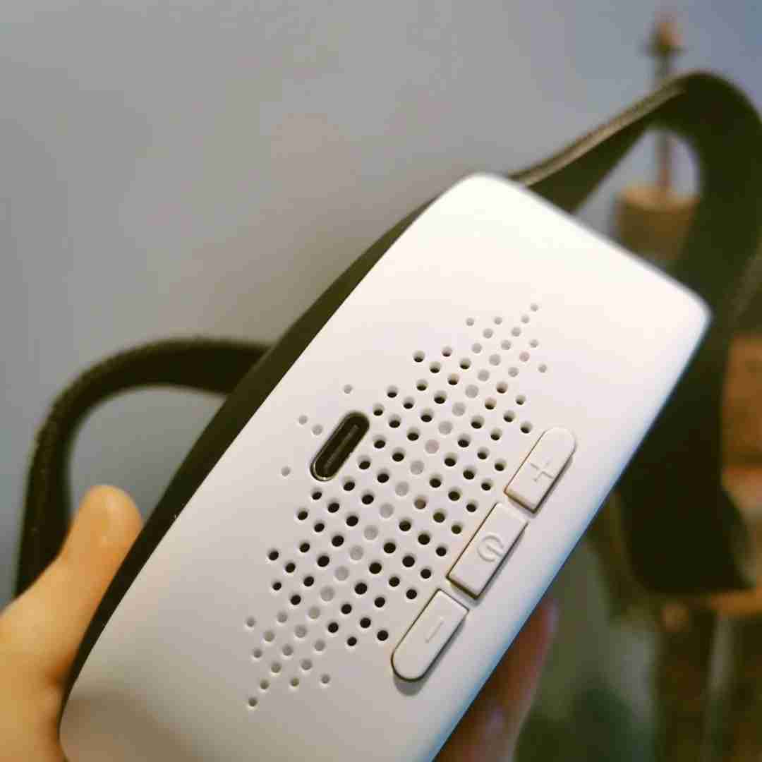 小米出品的左点小艾,非常小巧,没有烟不呛鼻,用起来也是简单