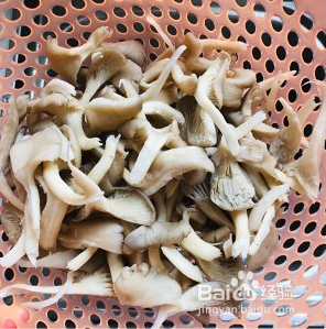 椒盐蘑菇-超好吃的下酒菜