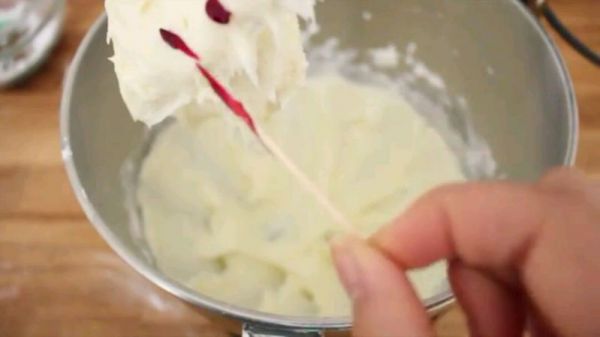 玫瑰奶油乳酪霜