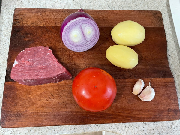 鲜香番茄牛肉面+芝士番茄牛肉焗饭