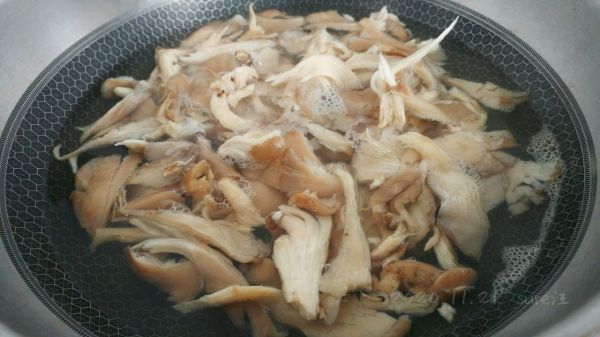 香辣孜然葱葱菇