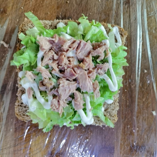 超级金枪鱼肉松三明治