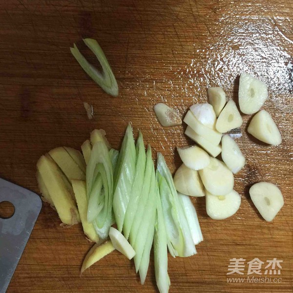 红烧鲤鱼的做法