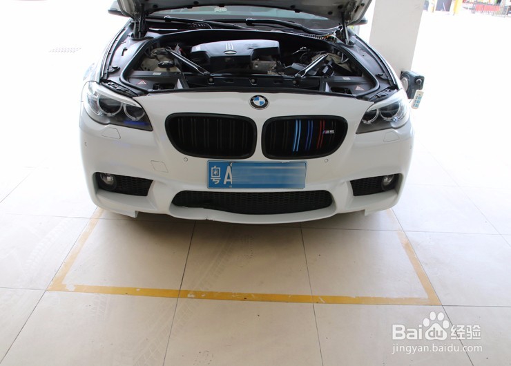 白色珍珠宝马-5系改大灯，简直面目全非了