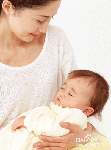 婴幼儿吃奶后如何防止呛奶,吐奶