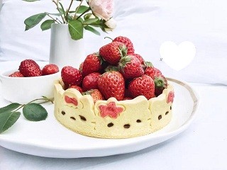 Hello kitty饼干草莓塔怎么做？