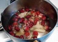 红巧梅花奶茶的简易做法