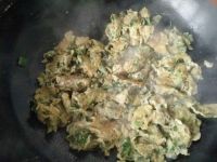 香椿芽炒鸡蛋的做法