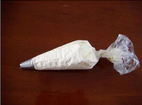 奶油樱桃小蛋糕