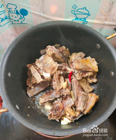 家常菜：腊排萝卜汤