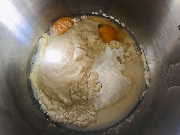 蒜香卡仕达酱面包