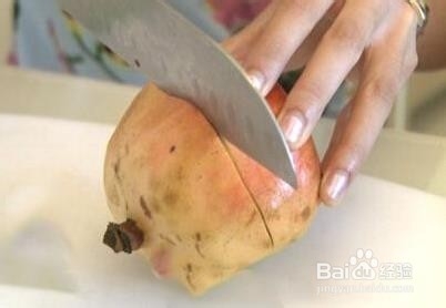 石榴不用一颗一颗剥来吃的方法