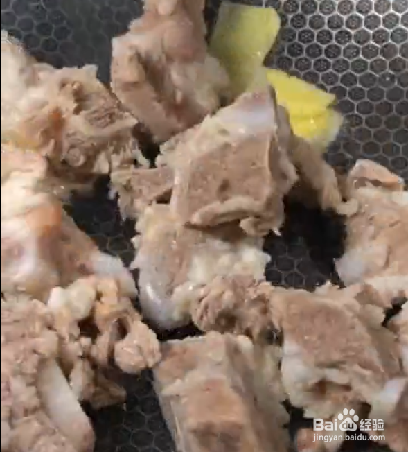 猪骨藕汤的做法