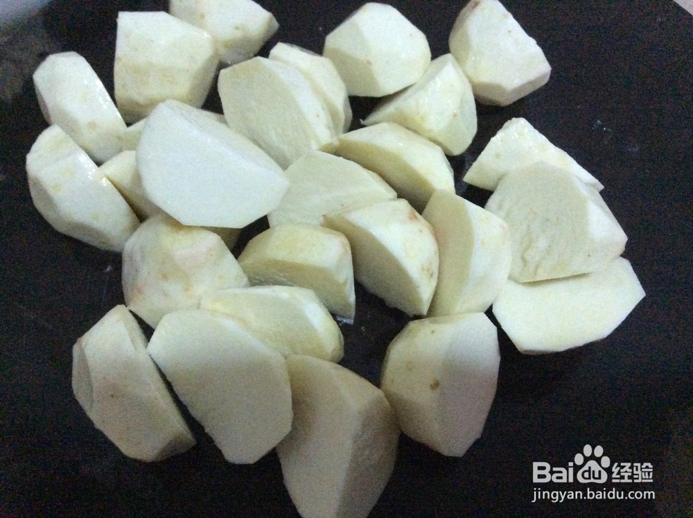 国庆节吃什么_芋儿鸡