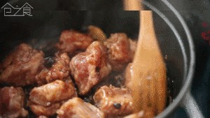养生食补最好吃的苦瓜焖排骨的做法