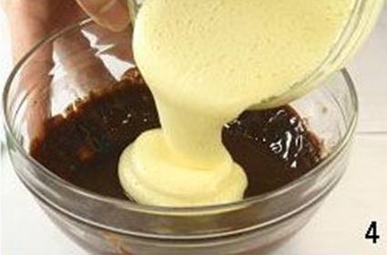 怎样在家自制熔岩巧克力蛋糕